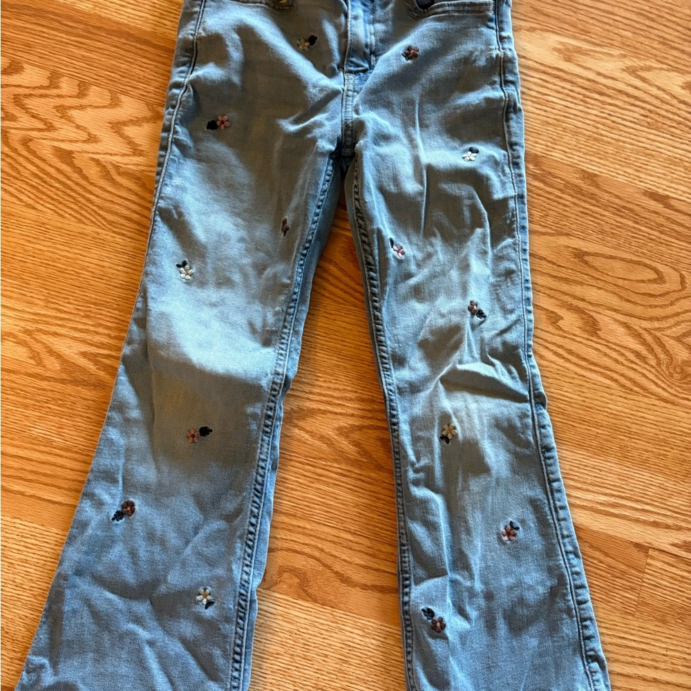 Embroidered girls jeans